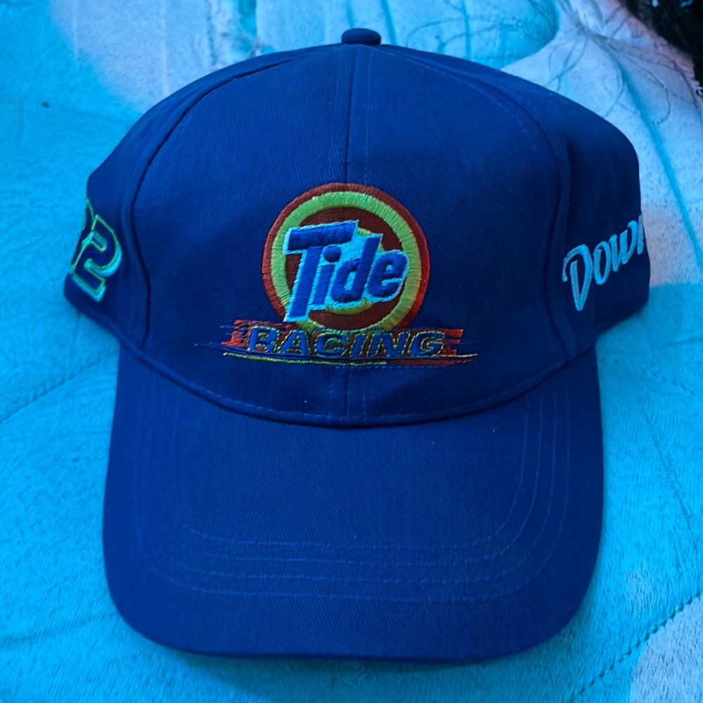 Tide racing hat